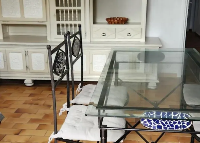 Apartmán T3 En Rez De Jardin D'une