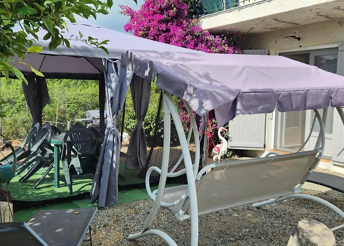 T3 En Rez De Jardin D'une *
